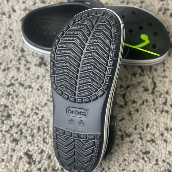 CROCS - Picture 3 of 4